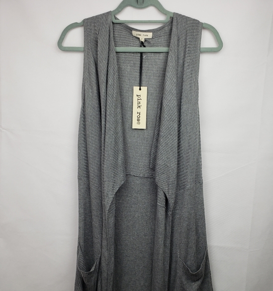 Pink Rose Cardigan Dark Gray sleeveless Sweater - Picture 2 of 7